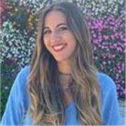 Profesora de lengua y literatura ofrece clases sobre la asignatura para alumnos de ESO, bachillerato, FP o formación para adultos. Ayudo en la resolución de dudas, explicación de contenidos y otro tipo de ayudas al estudio