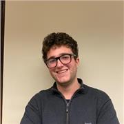 Estudiante de traducción e interpretación con experiencia diversa en el sector de la enseñanza.
