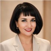 TESOL-certified English teacher with 25 years of experience gives personalized online lessons for all levels