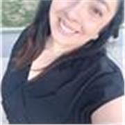 Profesora de apoyo escolar para clases online