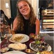 Ingénieure et maintenant étudiante en médecine vétérinaire donne des cours pour le collège et lycée 