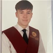 Estudiante de ingeniería informática, da clases económicas a alumnos primaria, eso y bachiller