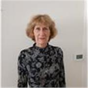 Enseignante en classes primaires en France et dans les lycées français de Londres et de Bruxelles 