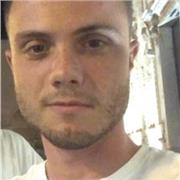 LAUREATO IN LETTERE IN TRIENNALE, SPECIALIZZANDO IN FILOLOGIA MODERNA SI OFFRE PER AIUTO COMPITI PER SCUOLE ELEMENTARI E MEDIE