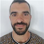 Je donne des cours de fitness et de remise en forme. Si vous souhaitez avoir une meilleure santé physique et psychologique, contactez moi :)