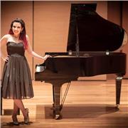Profesora de piano para estudiantes de todas las edades
