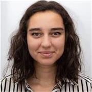 Diplomée de Sciences Po propose cours de sciences politiques