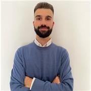 Lezioni di Filosofia, Storia e Italiano. Laureato in Filosofia e Storia e Scienze filosofiche