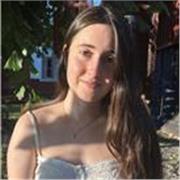 Profesora con 3 años de experiencia y titulada en Estudios Ingleses, ofrezco clases de inglés y apoyo académico.