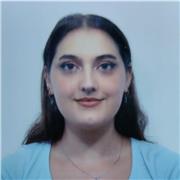 Profesora de lengua y literatura, tanto catalana como castellana, para todas las edades.