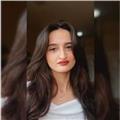 Yalnızca İngilizce öğretmeyi değil, dili severek ve anlamlı bir şekilde kullanabilmelerini hedefliyorum. İlkokul,ortaokul ve lise.