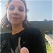 Sei alla ricerca di un' insegnante giovane con approccio informale e concreto che si adatterà alle tue esigenze? Sono io!