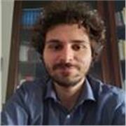 Dottore in Scienze Filosofiche (110 e lode) offre lezioni di filosofia, materie umanistiche e inglese.