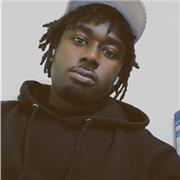 English Teaching Assistant with hands-on experience in visual and performance arts offers online lessons for children and adults