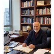 Profesor de Contabilidad y Economía apto para todas las edades y niveles