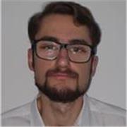 Sono uno studente laureato in Farmacia di 25 anni disponibile per dare lezioni di chimica, biologia e fisica