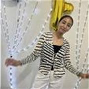 studentessa di quarta liceo linguistico che vorrebbe aiutare chi necessita di un supporto nella lingua inglese