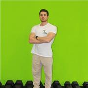 Laureato in scienze motorie, Personal trainer certificato