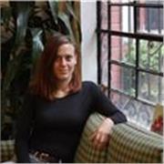 Creadora audiovisual multidisciplinar y docente, imparto clases online de edición de video con Premiere Pro (teóricas y prácticas), guion cinematográfico, narrativa audiovisual e historia del cine.