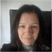 Fitnesstrainer. Ich unterrichte Kinder in jeder Altersklasse