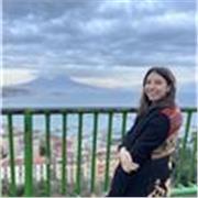 Laureanda in lingue e culture straniere