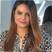 profesor con experiencia en ventas en el sector tecnología