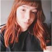 Estudiante universitaria para clases de todas las edades
