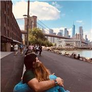 Profesora con amplia experiencia como profesora y dedicada a esa actividad imparte clases on line