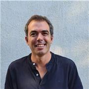 Profesor de natación con título de entrenador con más de 15 años de experiencia (especializado en matronatación y enseñanza a niños). Imparto clases de natacion a domicilio a todo tipo de edades