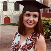 Italiano, latino, italiano L2, storia, filosofia, scienze umane, inglese. Lezioni online o in presenza