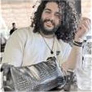 English & Arabisch Tutor. Ich spreche fließend English und bin arabisch Muttersprachler 
