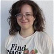 Ich bin Antonia, 21 Jahre alt aus Kolumbien und bin Spanisch Muttersprachlerin.