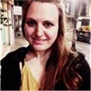 Clases de elongación y movimiento articular para adultos mayores