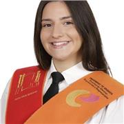 Estudio último curso de Derecho y Administración de Empresas. Puedo dar clases desde niños en todas las ramas