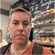 Experienced English teacher with international exposure willing to provide high level teaching courses