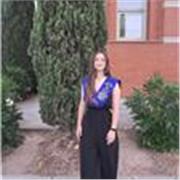 Profesora de la ESO y primaria con 3 años de experiencia en el trabajo con niños/as y adolescentes. 