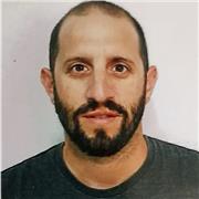 Medico e Tecnico chimico, insegna Scienze mediche e Scienze naturali