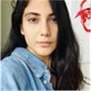 English teacher, with more than ten years of experience in teaching English both on site and online. 