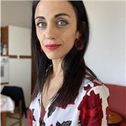 Insegnante con esperienza impartisce lezioni in varie materie