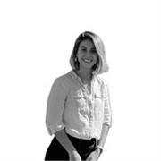 Profesora graduada de Arquitectura y con maestría en Diseño Interno. Más de 5 años de experiencia. Imparto clases virtuales.