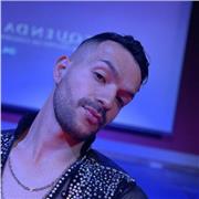 Profesor de baile Datos personales
Diego Alejandro Quevedo Velasco
 C.C 
Bailarín, profesor, coreógrafo y director profesional de ritmos latinos con 15 años de experiencia. Capacidad para coordinar y liderar actividades, habilidad de comunicación y d