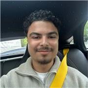 Deutsch-Tutor, der Kinder in allen Altersgruppen betreut