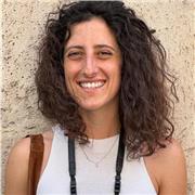 Diplomata al liceo classico; laurea e abilitazione in psicologia. Offro lezioni e aiuto compiti.