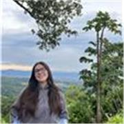 Soy una estudiante de Veterinaria apasionada por la ciencia. 