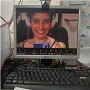 Professora de inglês com rica experiência online e em colégios. Aulas personalizadas, on-demand. Reforço escolar. Business English