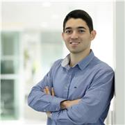 Majeur de promo à l’ESIEE Paris, propose aide et accompagnement scientifique pour lycéens et étudiants (maths/info/physique/chimie)