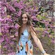 Ciao😊 Sono Carolina, studentessa di Ligue all’Università. Offro ripetizioni private e aiuto compiti per tutte le materie di scuola elementare e media, mentre di lingua italiana, inglese, spagnola e tedesca(livello base) per superiori