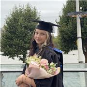 I give private and bespoke lessons tailored to individual needs and educational background.