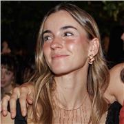 Profesora de apoyo presencial de Biología de primaria y ESO