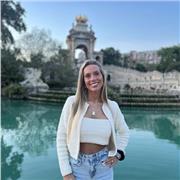 Soy maestra de primaria, de inglés y de educación especial.